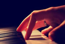 开云体育新闻-阿森纳水土不服？连续错失制胜良机引发的深度解析