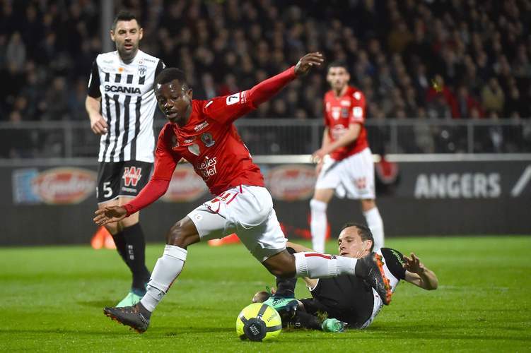 关于巴黎圣日耳曼豪取客场胜利，继续追赶领头羊的信息