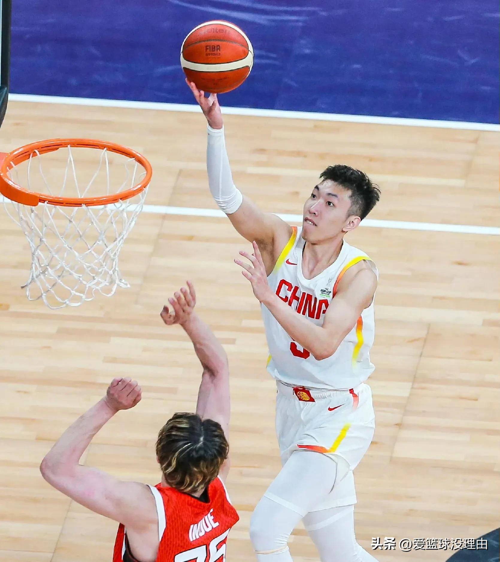 国内最新一场篮球盛事见证球员顽强拼搏！的简单介绍