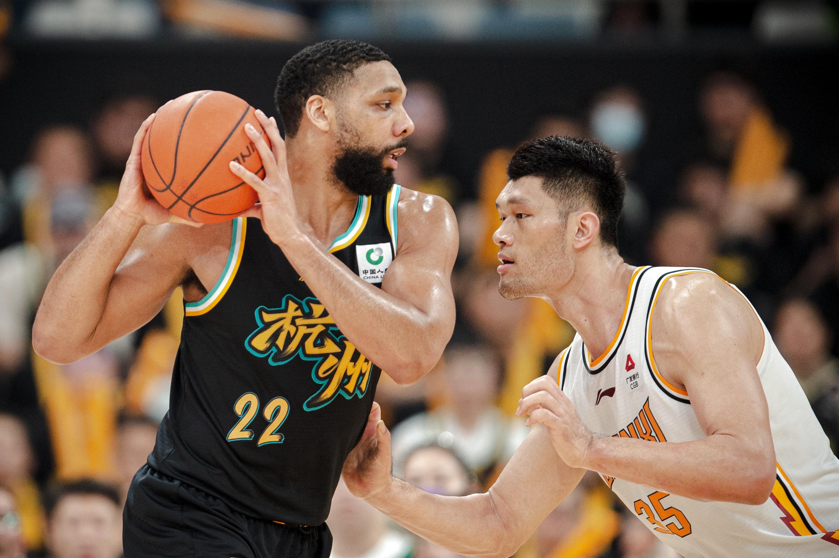 CBA新赛季赛程调整出炉，球迷热议季后赛对阵的简单介绍