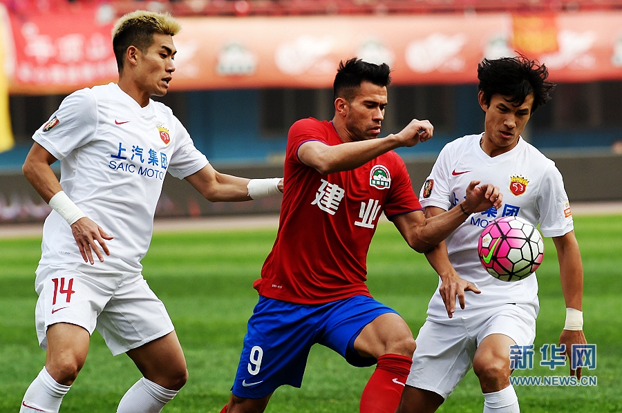 上港欲胜河南建业,坚决不放弃 上港欲胜河南建业,坚决不放弃