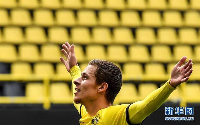 沙尔克战胜强敌，迎来振奋胜利