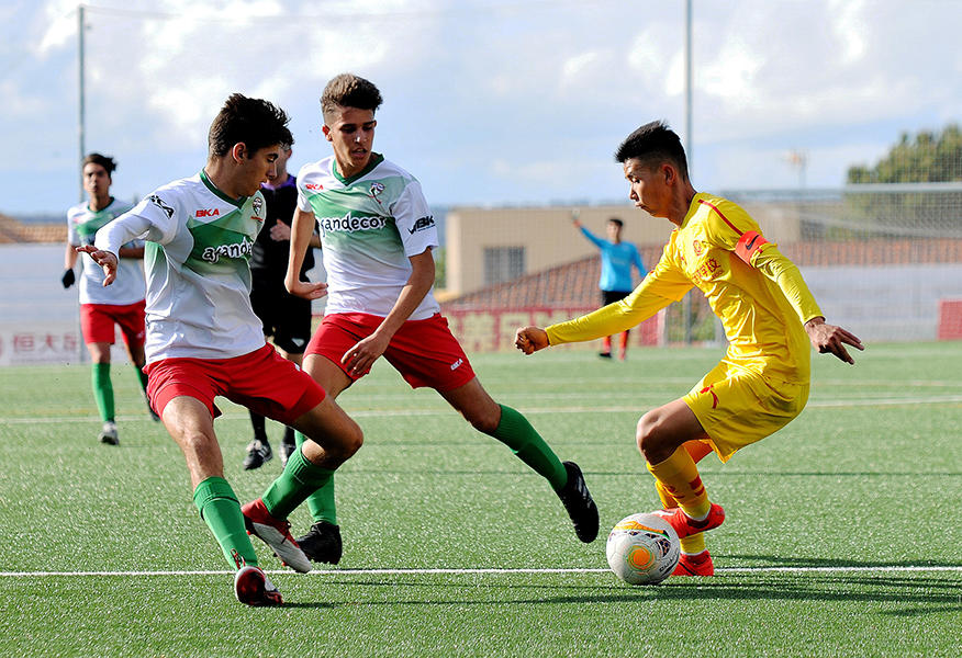 澳洲篮球联赛决赛在即，强队对决谁能笑到最后