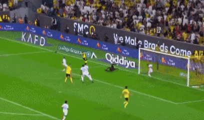 关于巴伊亚胜利四连胜，扩大领先优势的信息