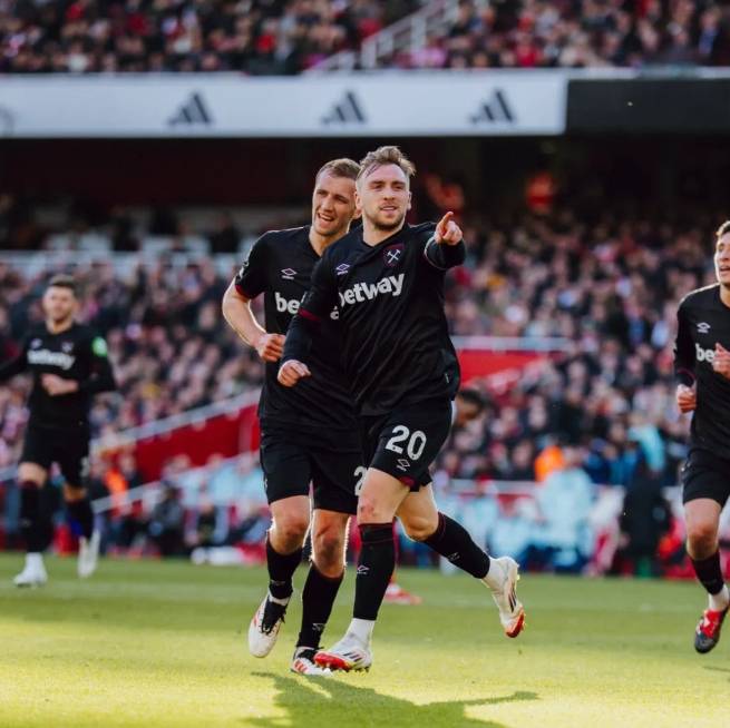 莱切斯特城客场大胜西汉姆联,豪取三分扩大领先优势的简单介绍 莱切斯特城客场大胜西汉姆联,豪取三分扩大领先优势的简单介绍