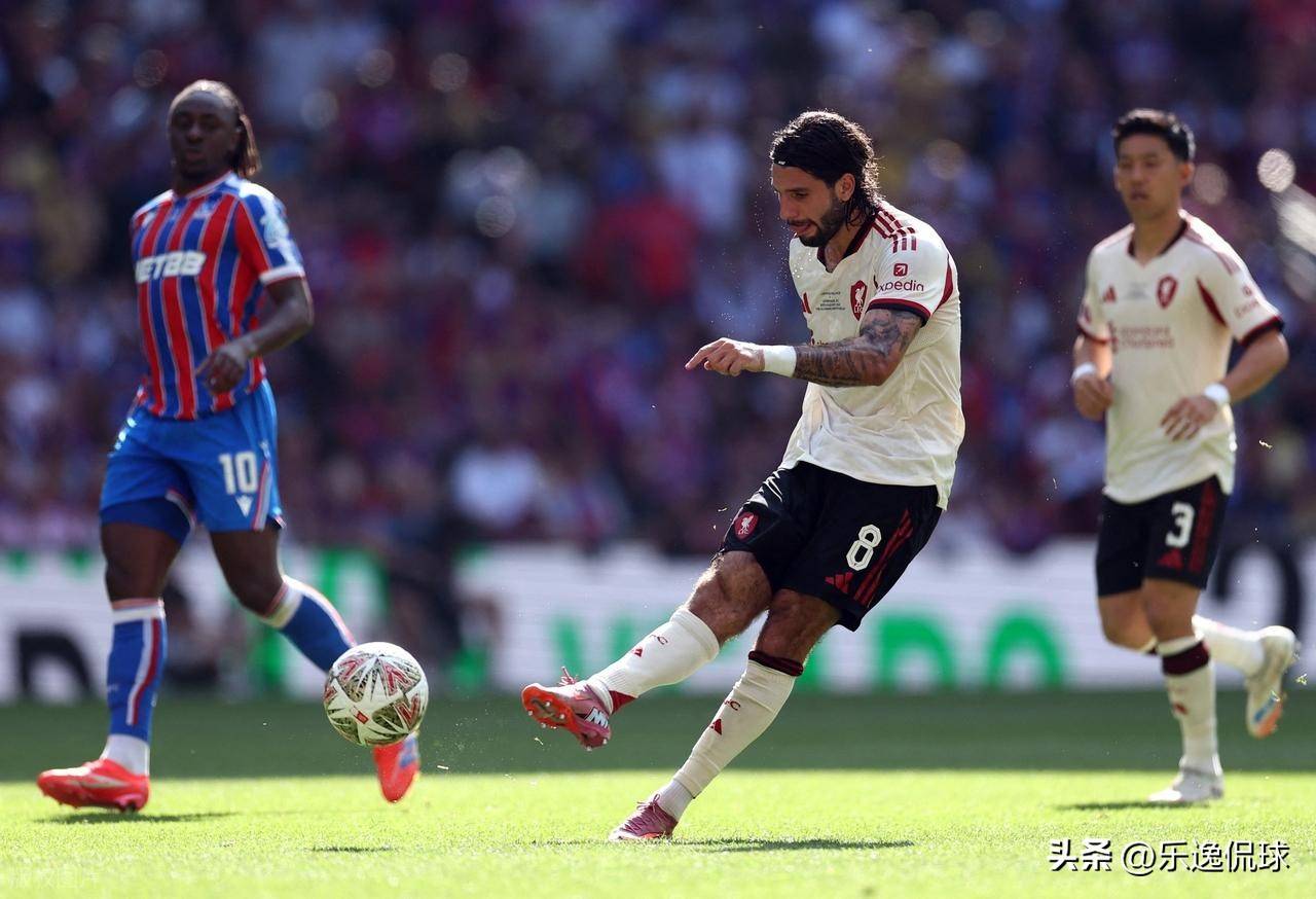 包含皇家马德里被利物浦逼平，齐达内怒不可遏的词条