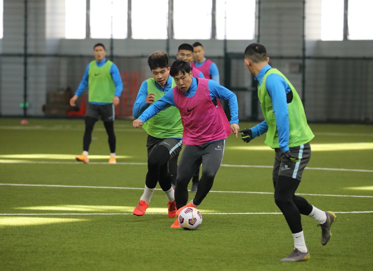 球队主教练发布战术,备战周密 球队主教练发布战术,备战周密