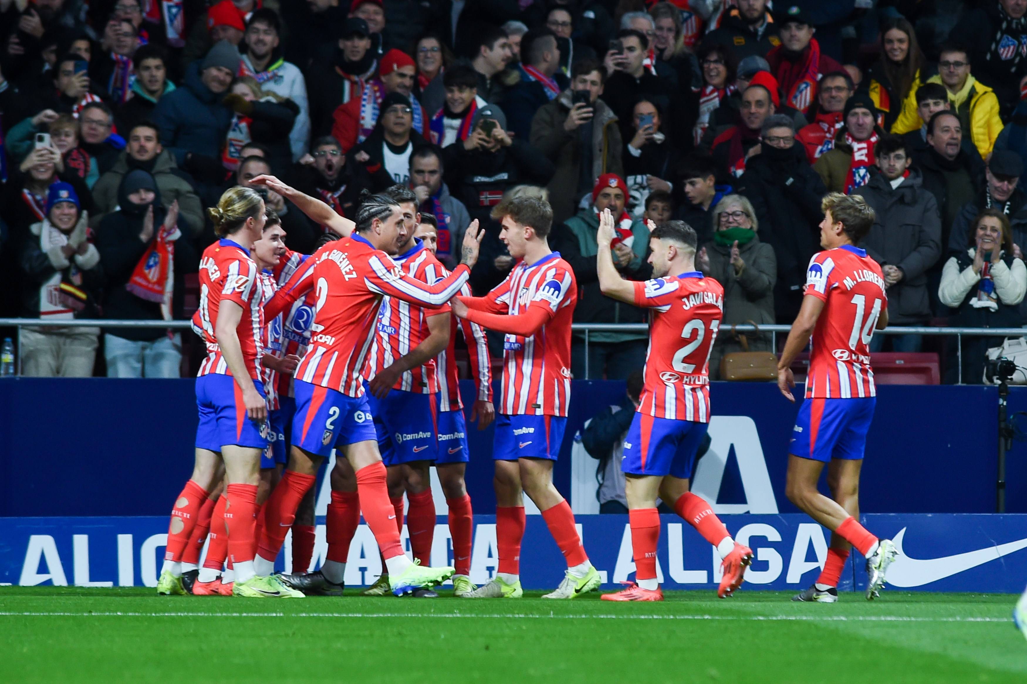 西甲球员攻防有序，迎战亚冠大战